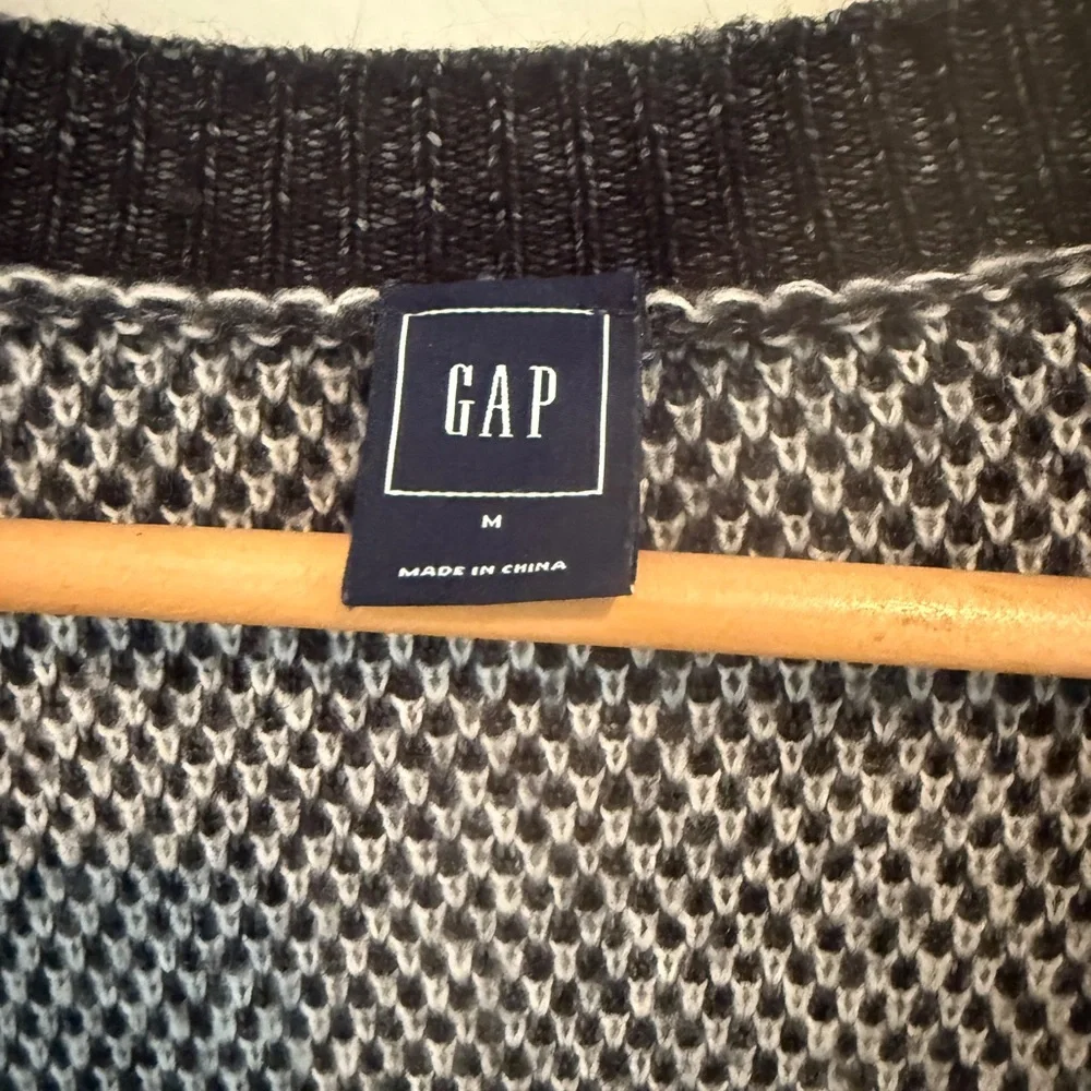 GAP Black and Gray Cardigan Sweater with Open-Front Design - Picture 3 of 3